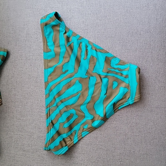 VS swim set - Picture 7 of 7